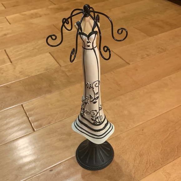 Jewelry - Jewelry holder